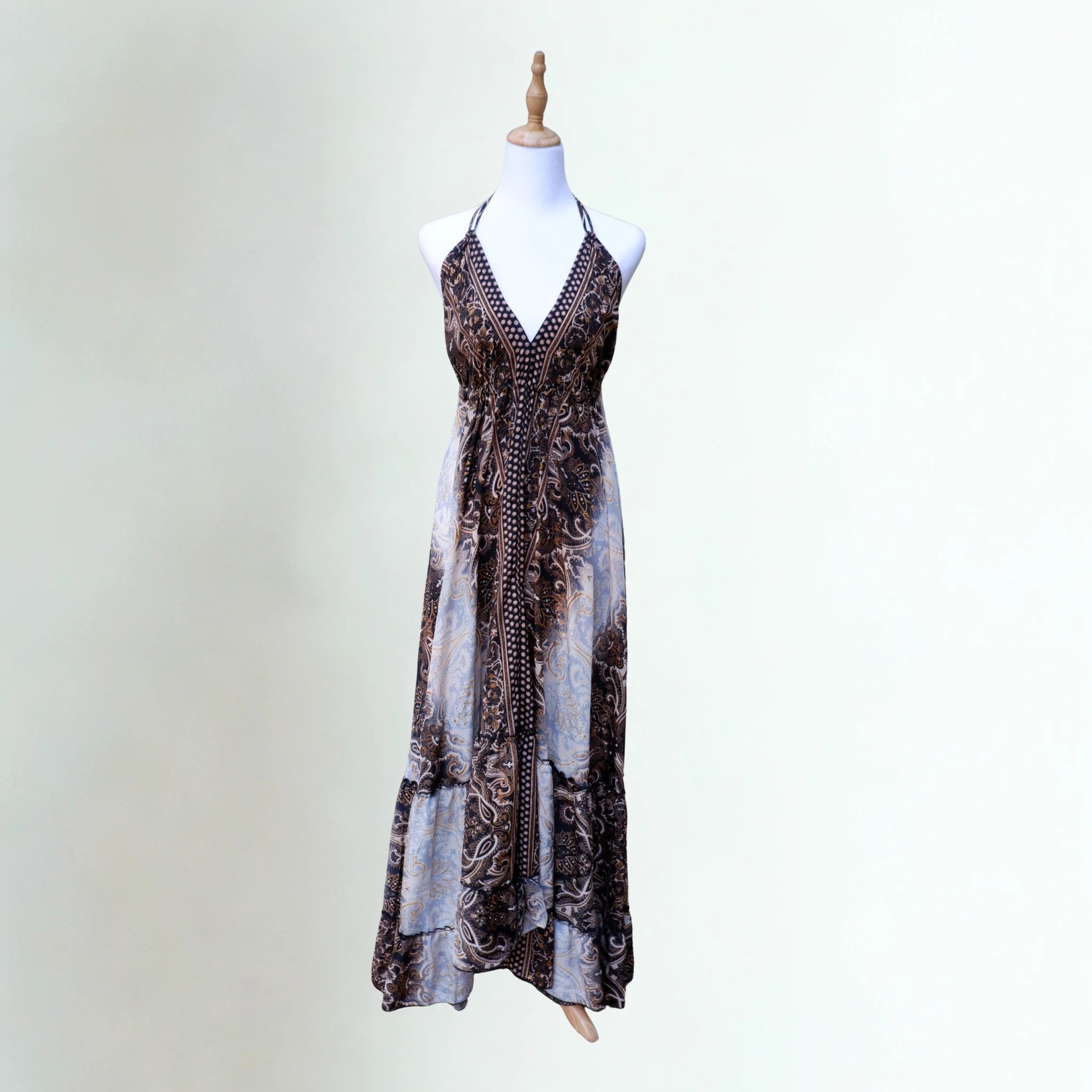 The Bali Dress | Noir 31 Threads The Bali Dress | Noir 31 Threads
